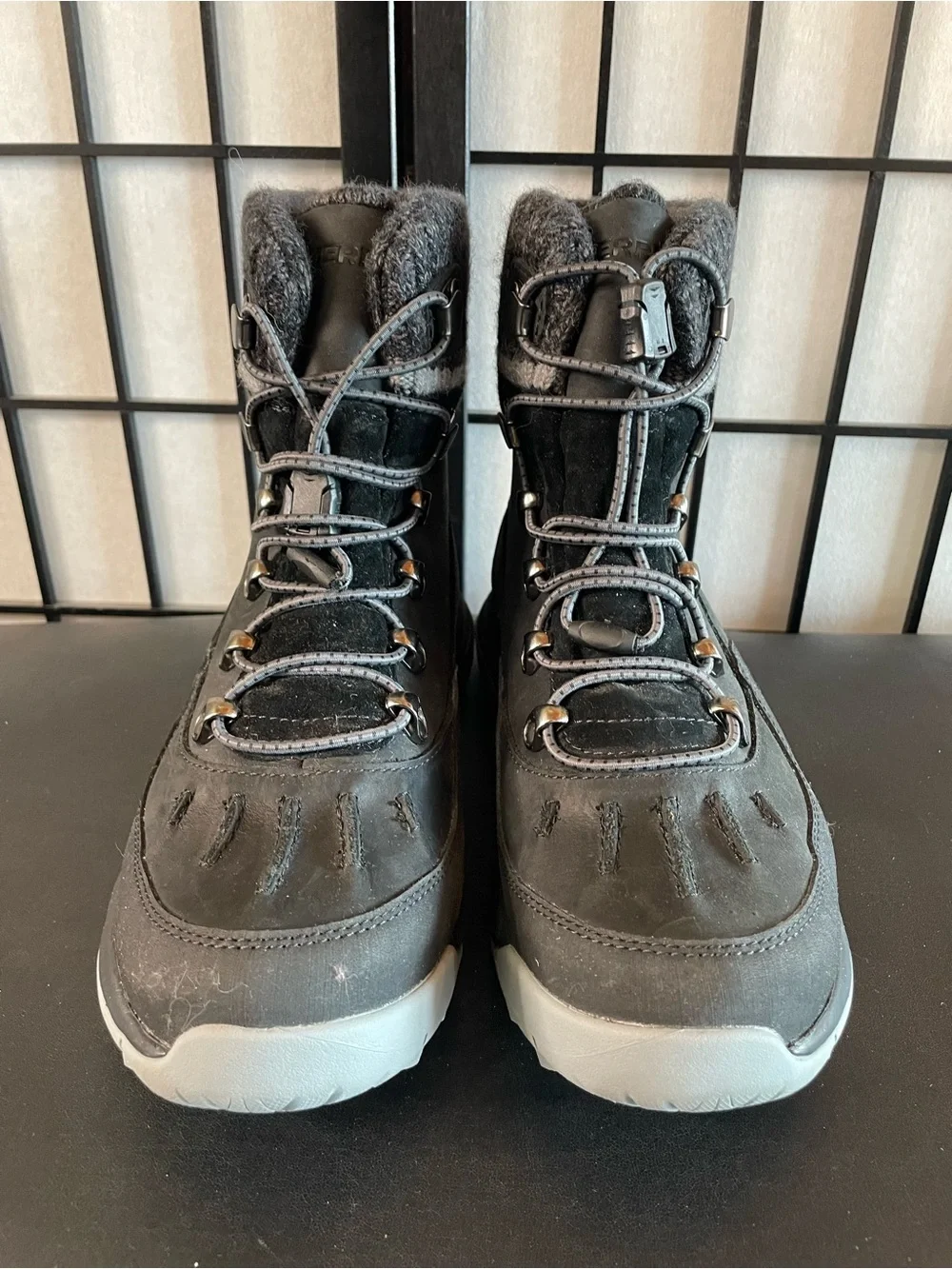 Merrel Siren 4 Thermo Mid Waterproof Boot Women’s Size 9 Black Nobuck J036658